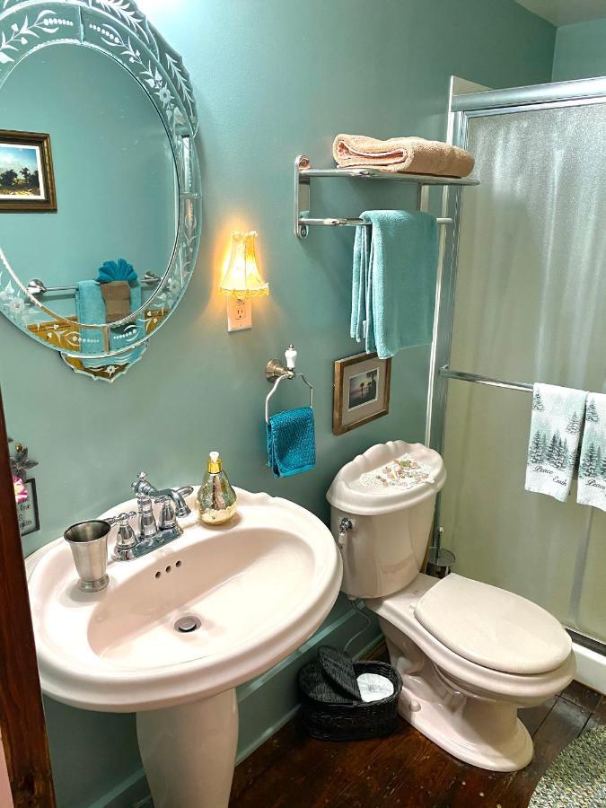 The Bella Ella Bed And Breakfast Кенъндейгуа Екстериор снимка