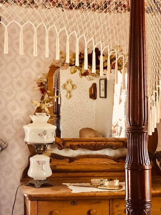 The Bella Ella Bed And Breakfast Кенъндейгуа Екстериор снимка
